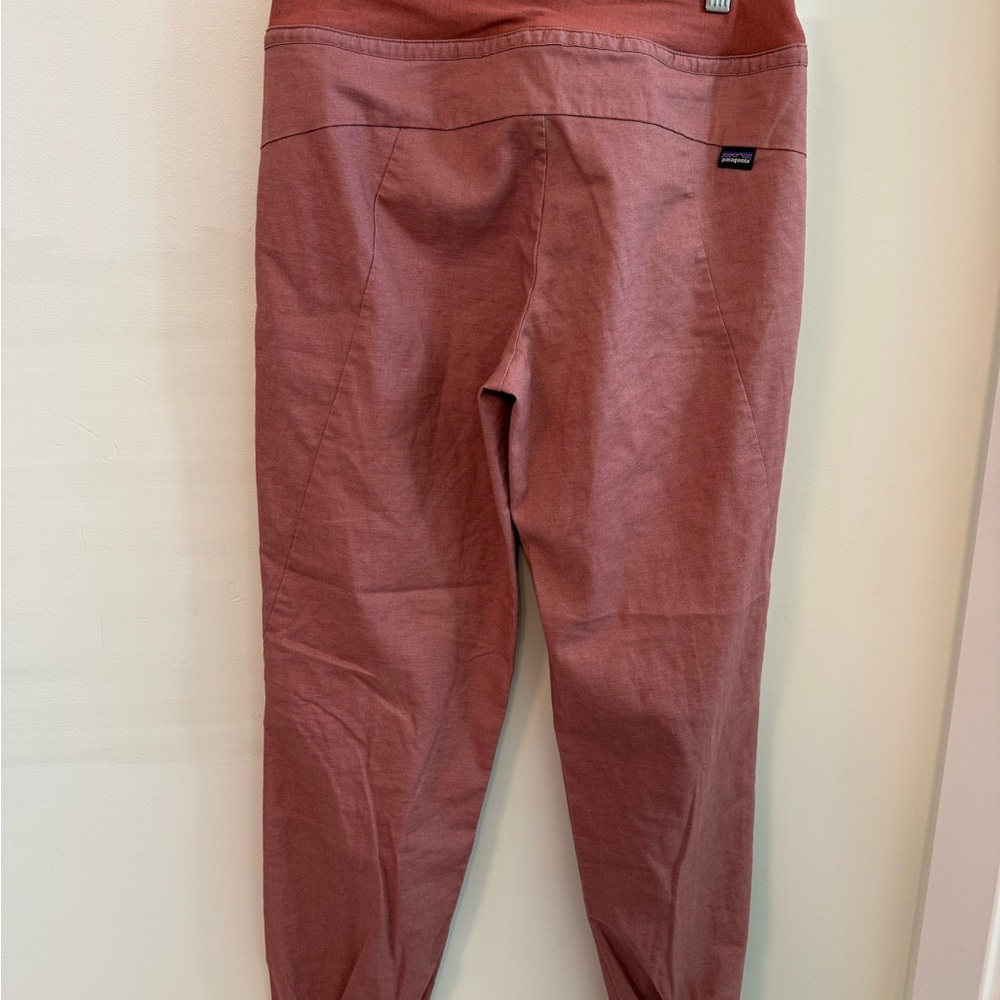 Patagonia Women's Hemp Joggers - Hampi Rock Pants in Rosehip - Picture 5 of 8
